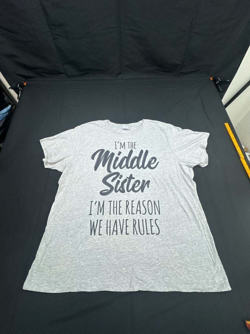 Port & Company I'm The Middle Sister Graphic T-Shirt Size 3XL Gray Cotton
